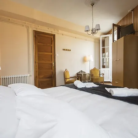 Guest house La De La Casona De 3*