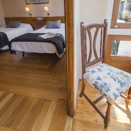 Pensión La De La Casona De *