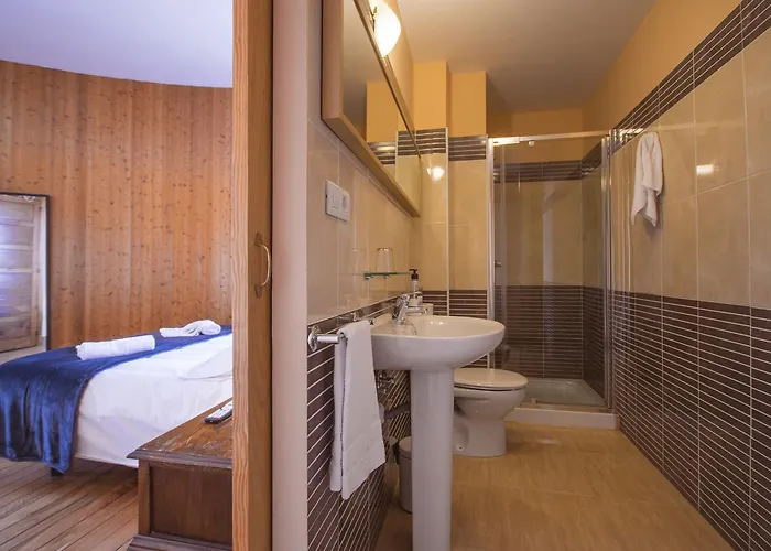 La De La Casona De 3* Sarria