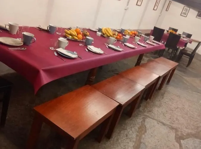 La De La Casona De 3*